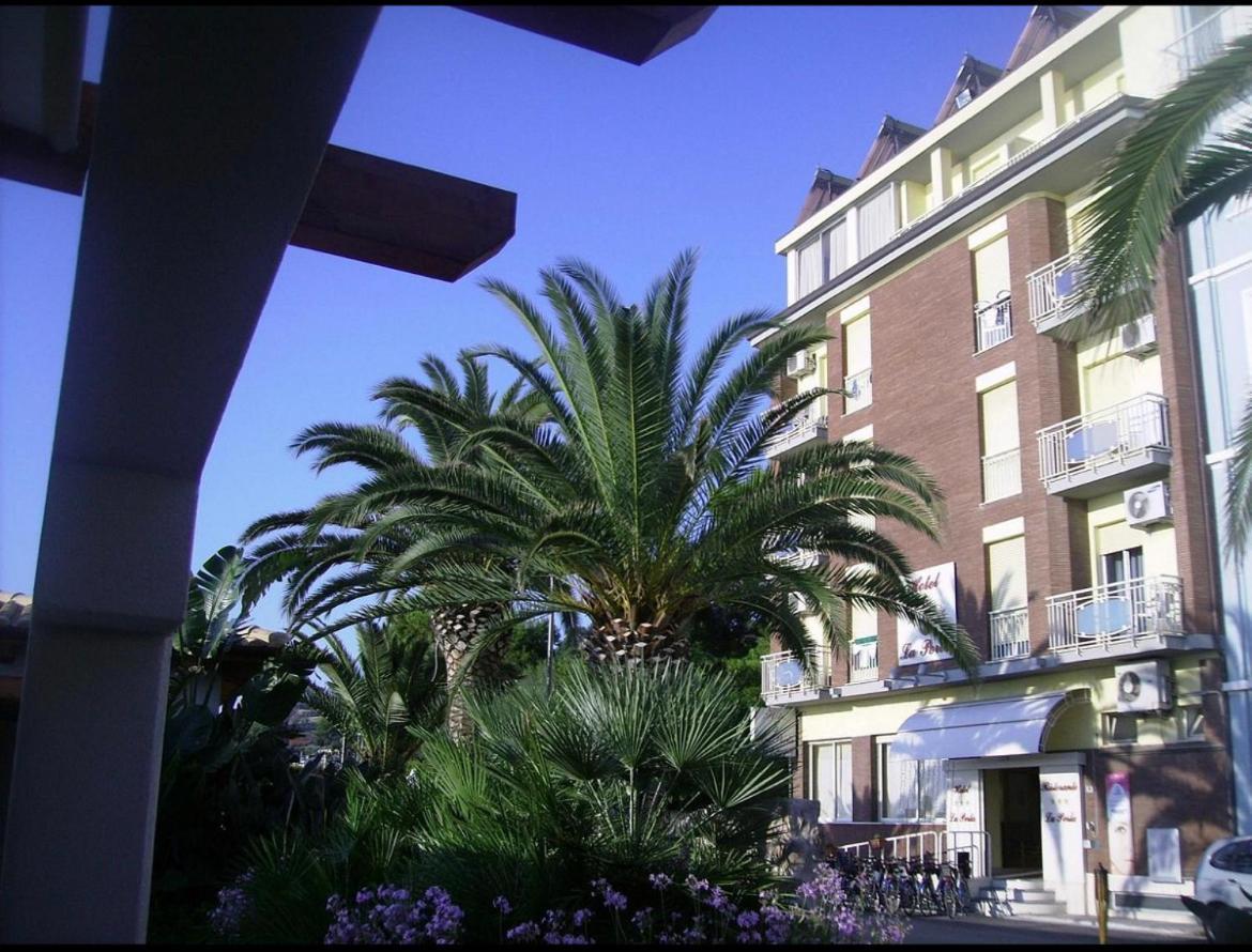 Hotel La Perla Купра Маритима Екстериор снимка