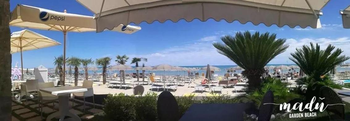 Hotel La Perla Купра Маритима Екстериор снимка