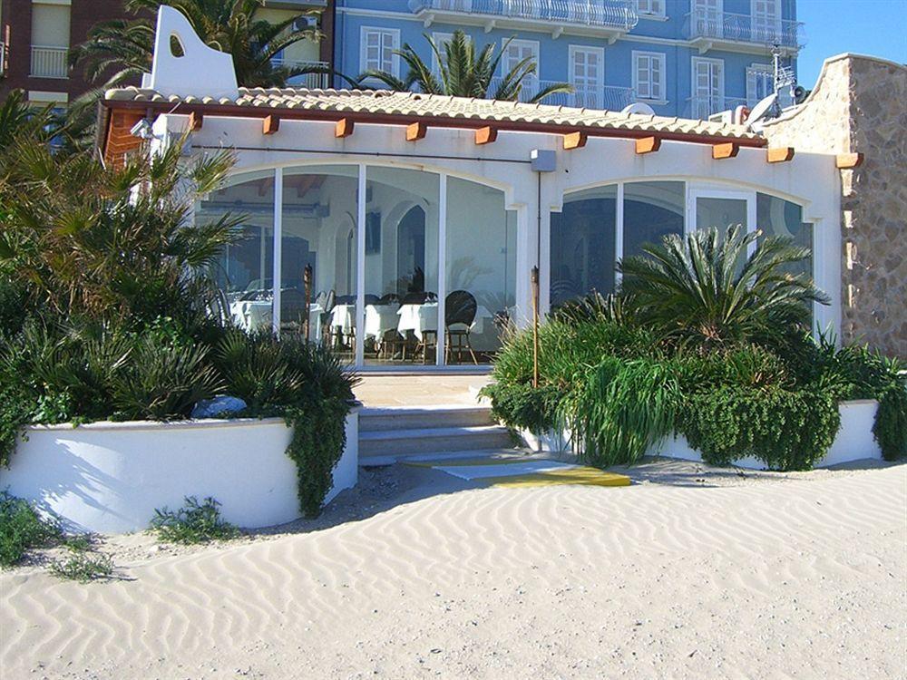 Hotel La Perla Купра Маритима Екстериор снимка
