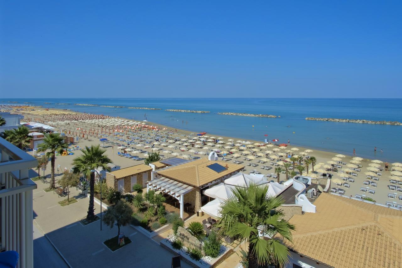 Hotel La Perla Купра Маритима Екстериор снимка