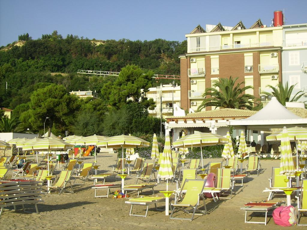 Hotel La Perla Купра Маритима Екстериор снимка